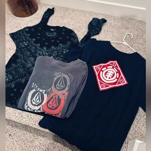 Men’s skate shirts L/xl